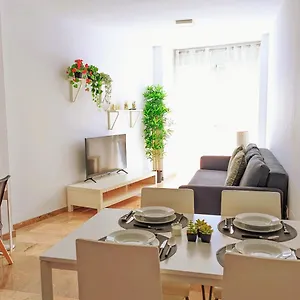 https://precioso-apartamento-centrico-con-parking-privado.1costadelsol.com