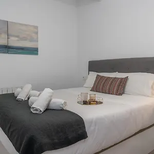 Tuguest Pedro Antonio Apartamento
